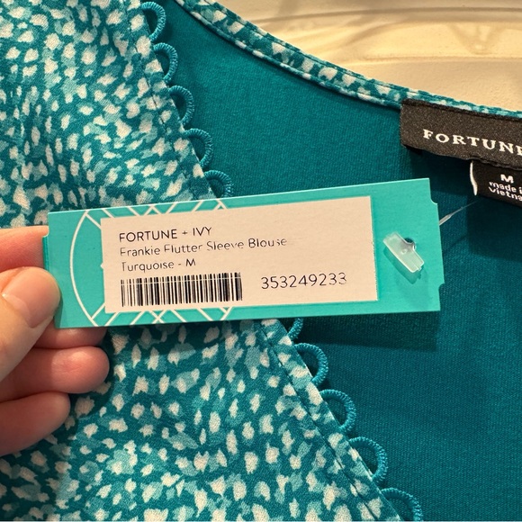 Fortune + Ivy Flutter Sleeve Blouse - Picture 4 of 4